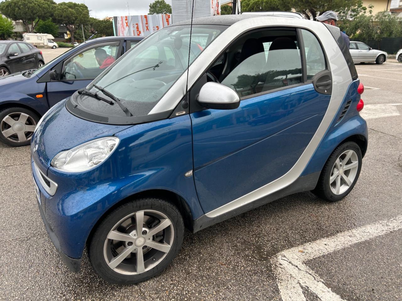 Smart ForTwo 1000 52 kW coup�� pure
