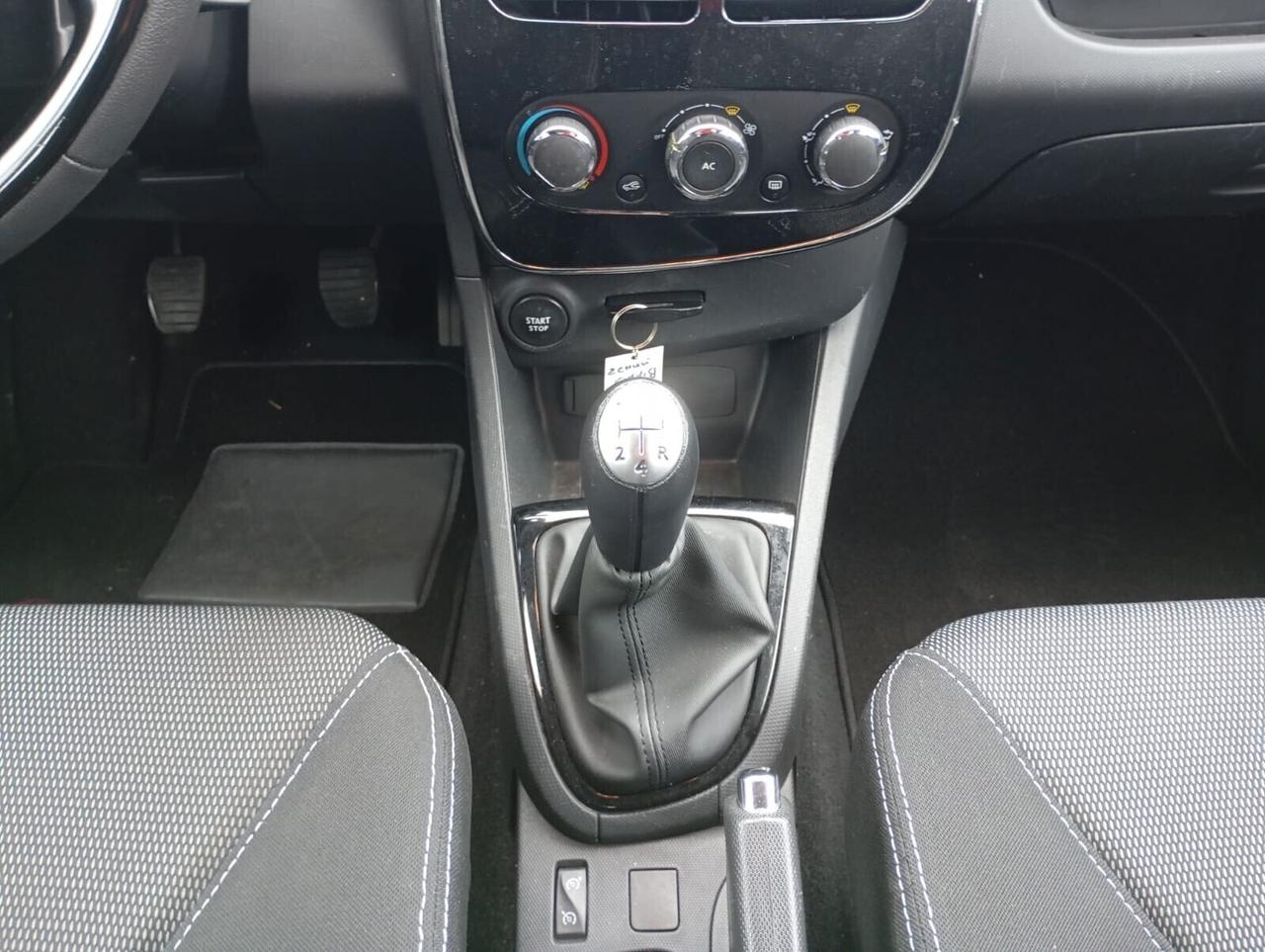 Renault Clio 1.5 dCi 8V 75CV 5 porte Costume National