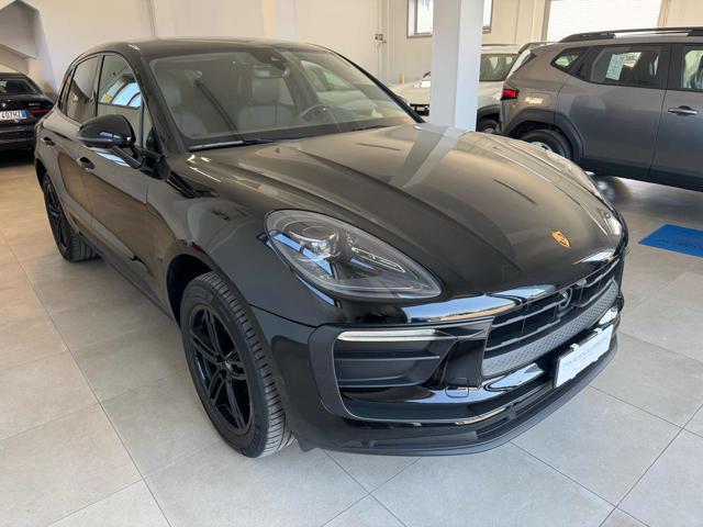 PORSCHE Macan 2.0