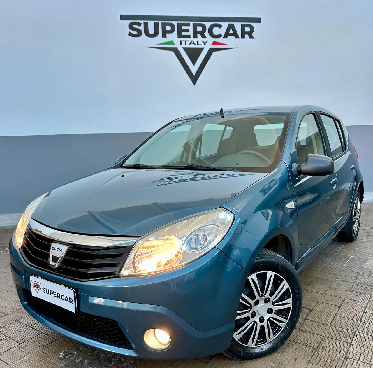 Dacia Sandero 1.4 Benz/gpl di serie, buoni condizioni generali