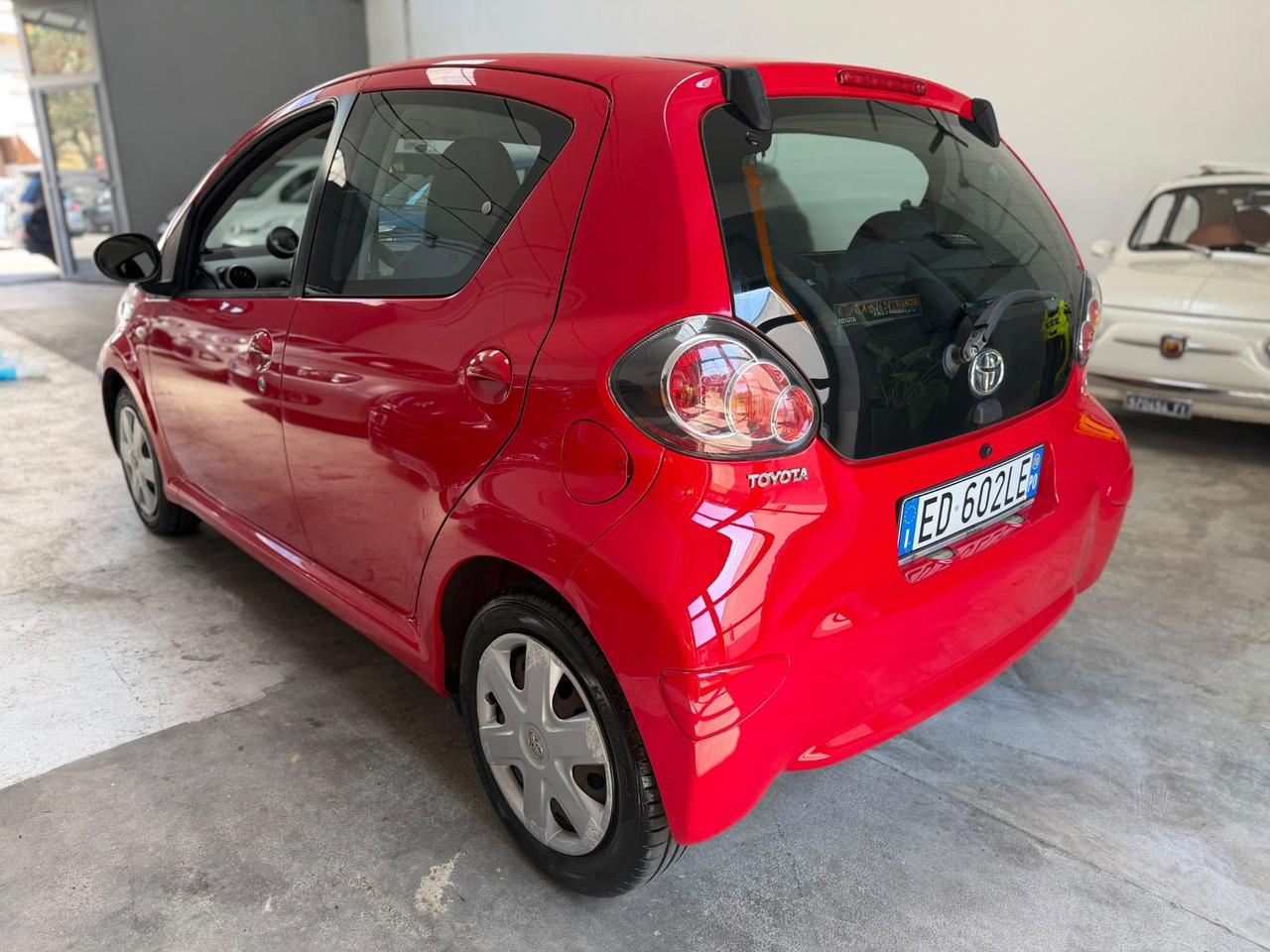 Toyota Aygo 1.0 12V VVT-i 5 porte Now