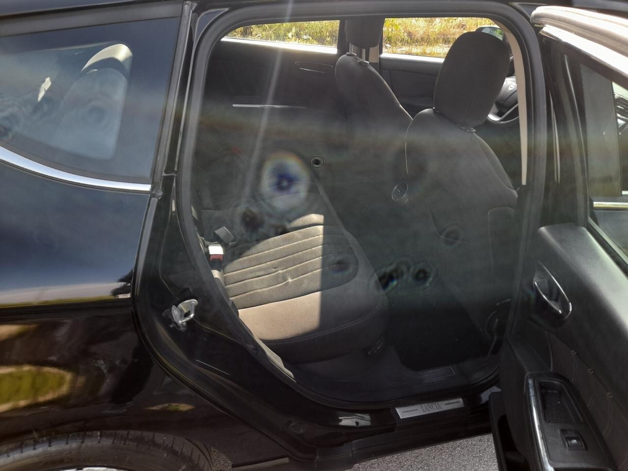 Lancia Delta 1.6 MJT 120 cv DPF Platino