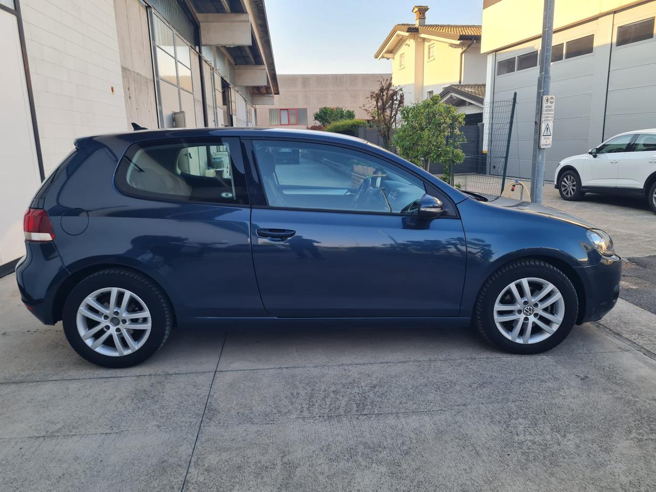 Volkswagen Golf 2.0 TDI 140CV DPF 3p. Highline