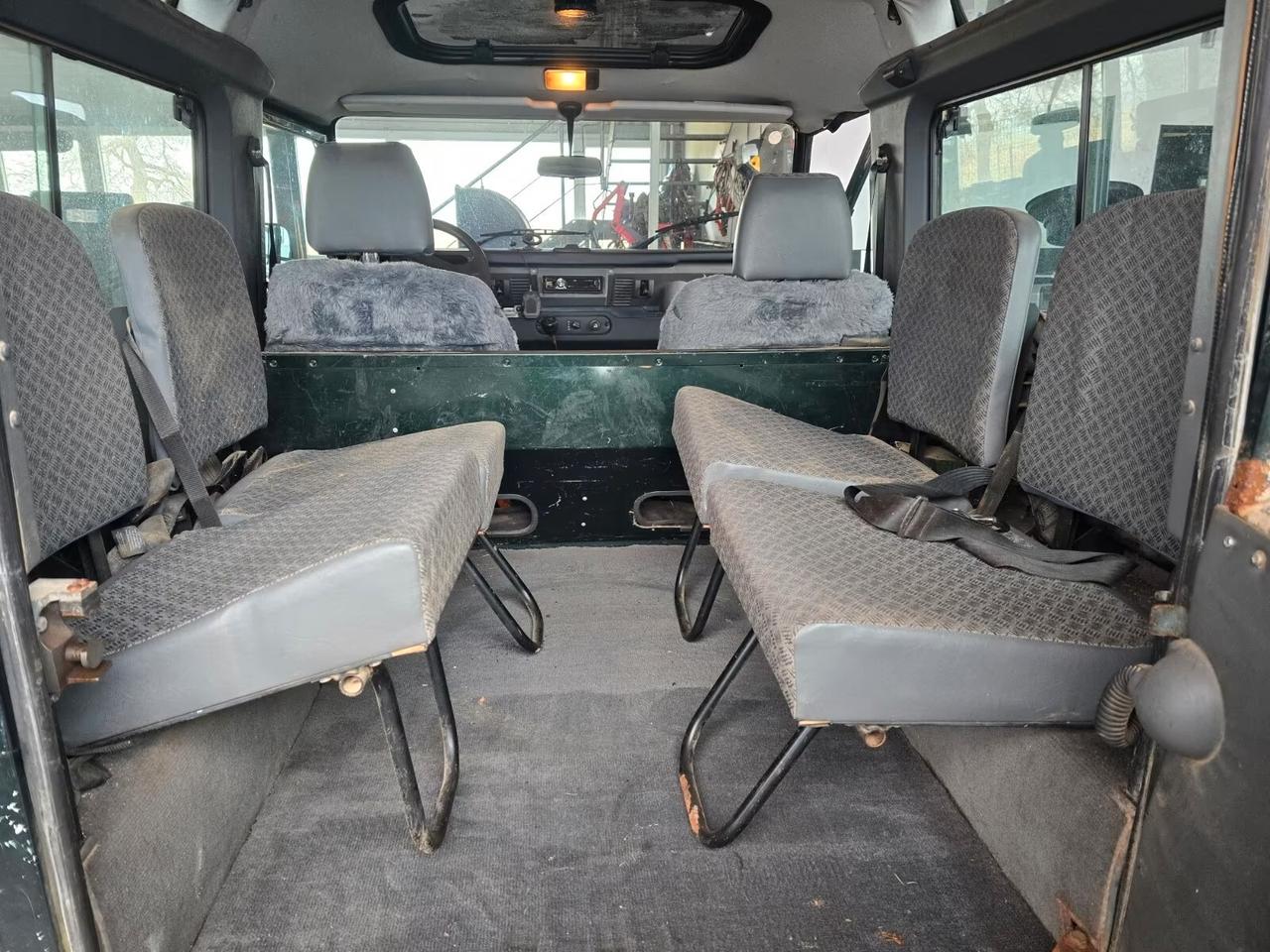 Land Rover Defender 90 2.5 Td5 SW 6 POSTI