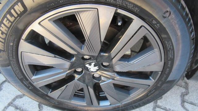 Peugeot 2008 BlueHDi 130 S&S EAT8 GT Pack