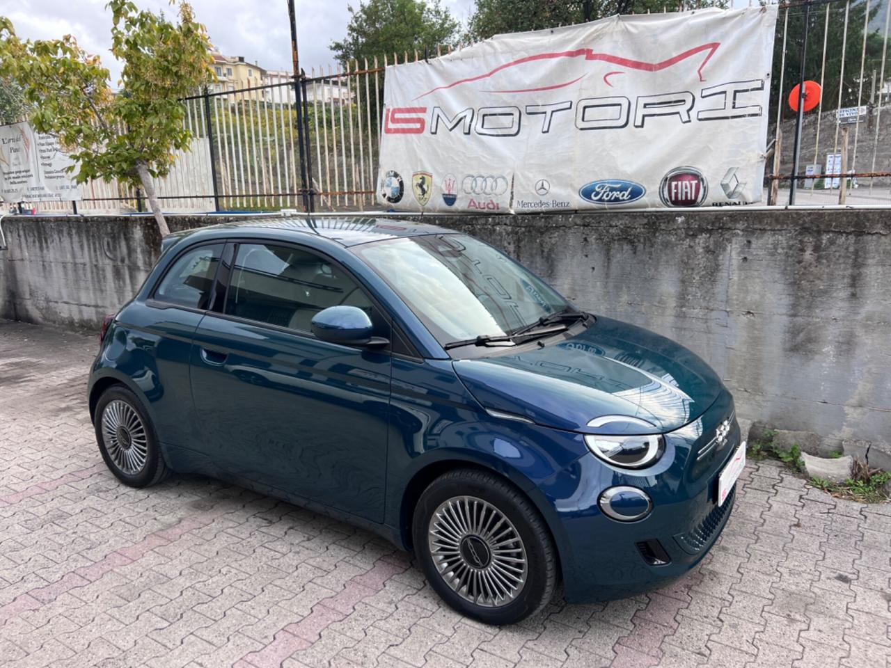 Fiat 500 500e Berlina 42 kWh