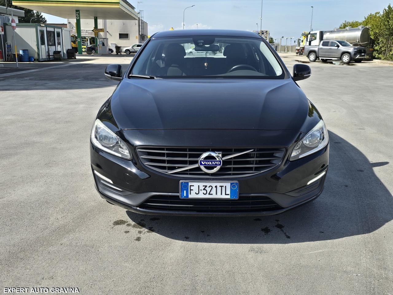 VOLVO V60 D2 2.0cc 120cv