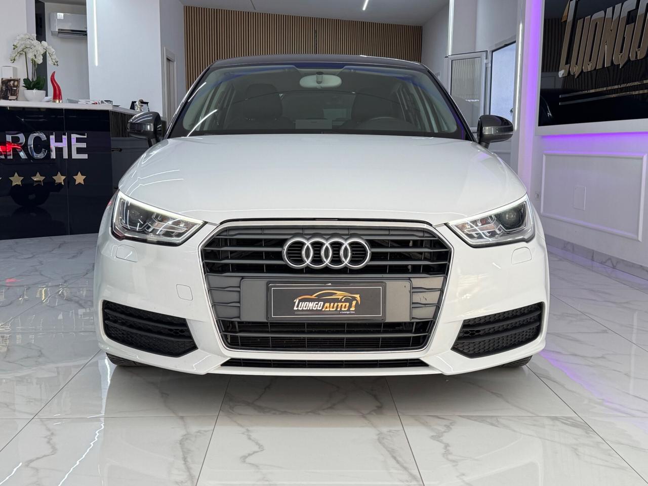 Audi A1 1.6 TDI 116CV S tronic Sport Bi-Color