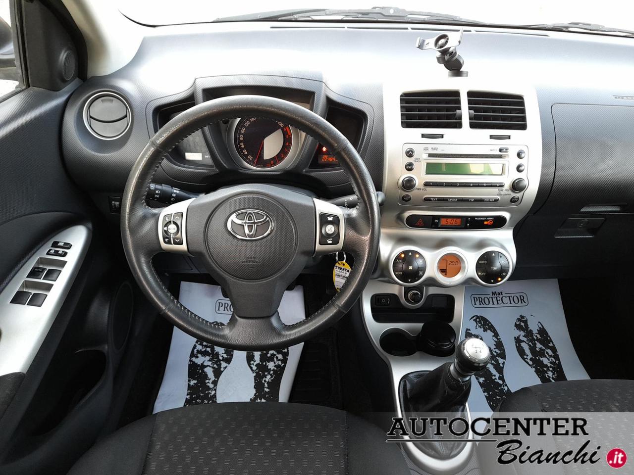 Toyota Urban Cruiser 1.4 d-4d Luxury Awd