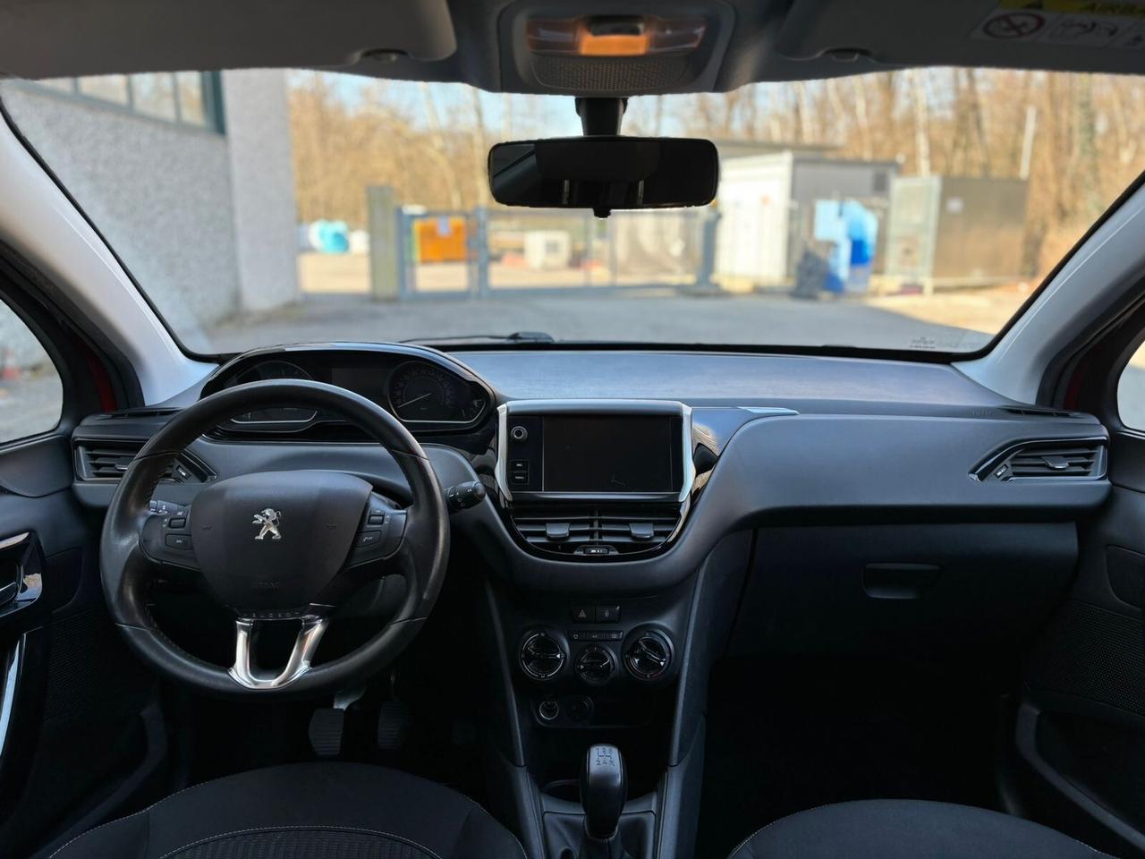 Peugeot 208 PureTech 82 5 porte Allure*NEOPATENTATI*