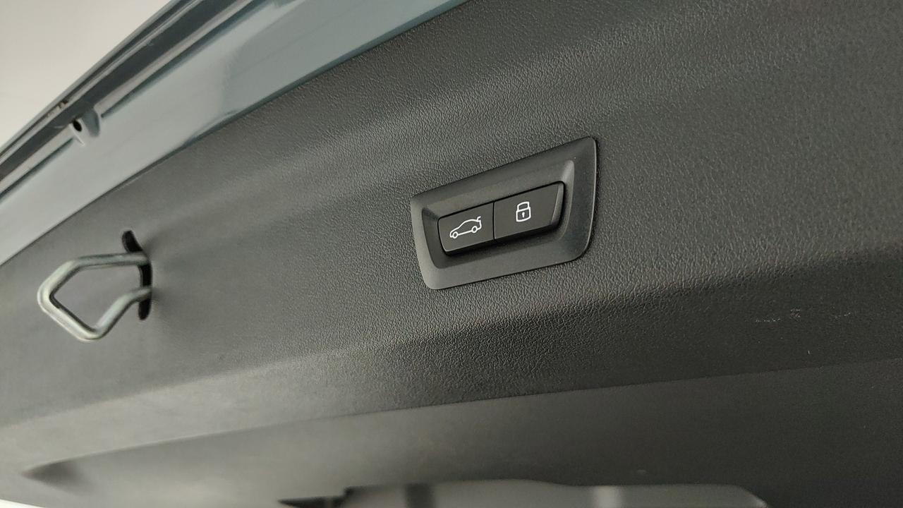 BMW X1 U11 - X1 sdrive18d X-Line auto