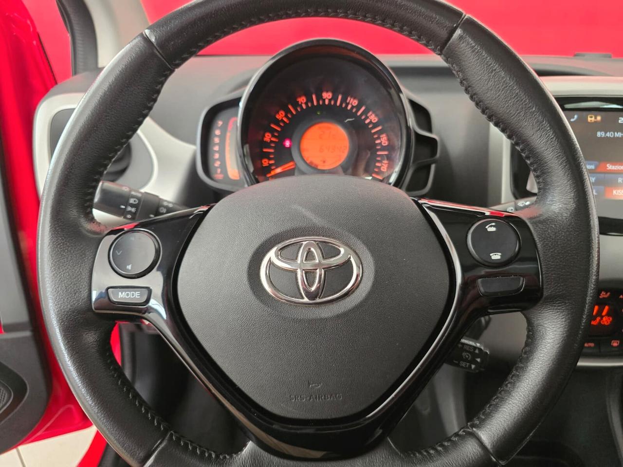 Toyota Aygo 1.0 VVT-i 69 CV 5 porte x-play