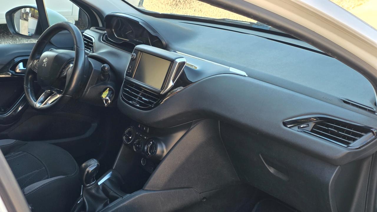 Peugeot 208 1.4 HDi 68 CV 5 porte Allure