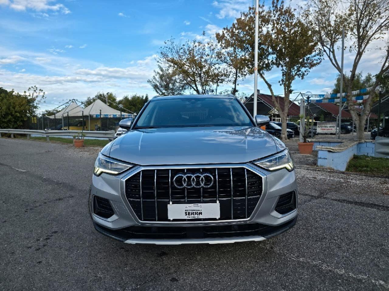 Audi Q3 35 TDI S tronic Business Advanced
