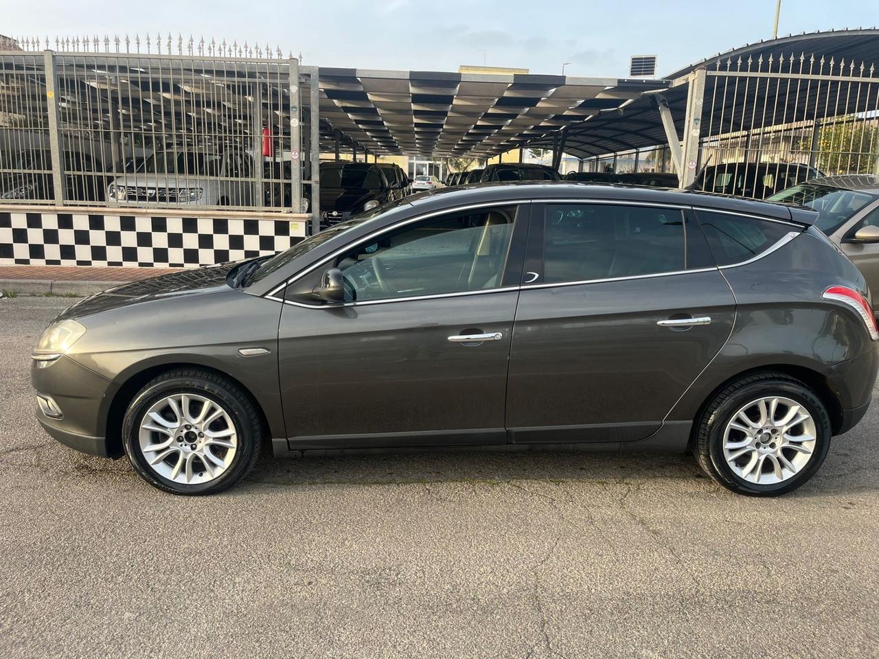 Lancia Delta 1.6 MJT Oro - 2011