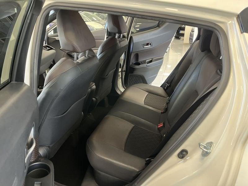 Toyota C-HR C-HR 1.8 Hybrid E-CVT Lounge