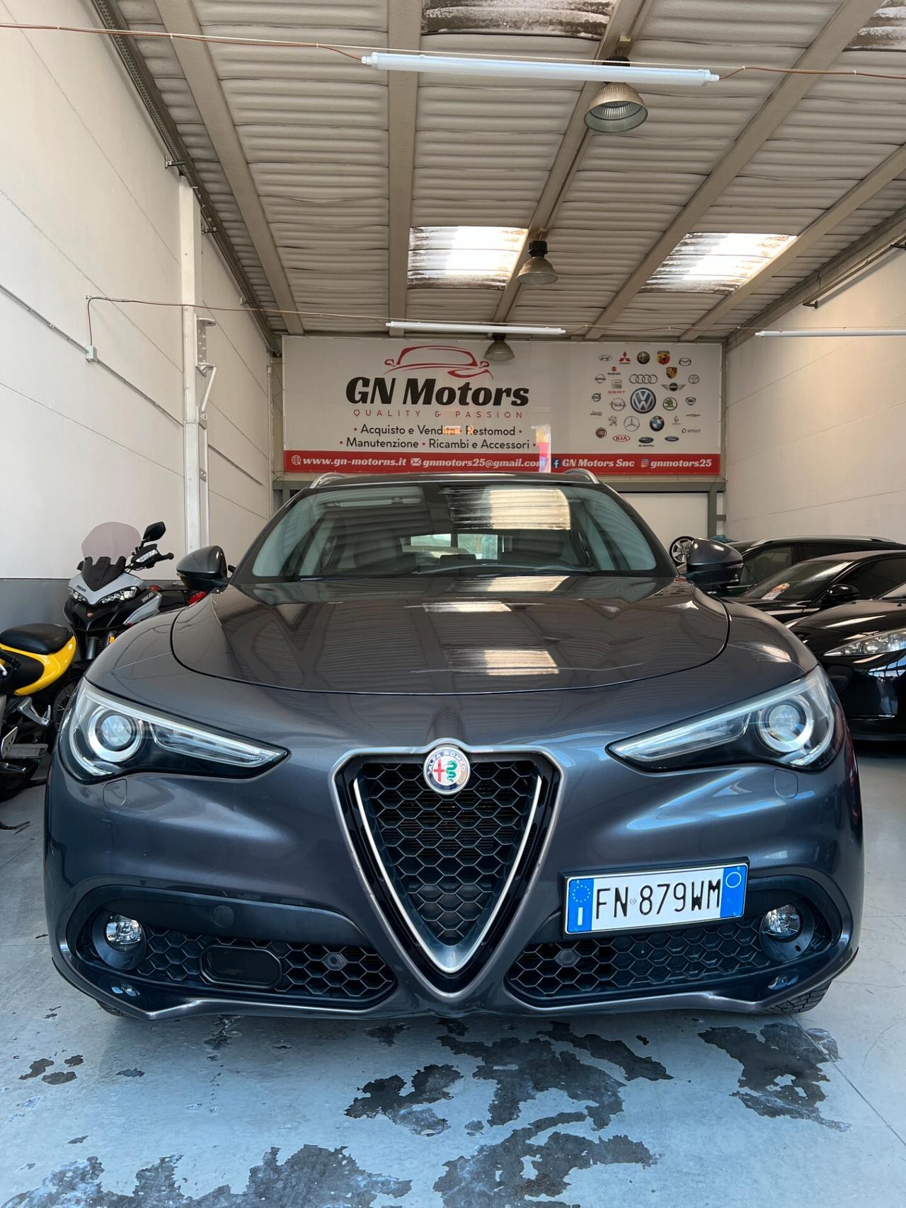 Alfa Romeo Stelvio 2.2 Turbodiesel 210 CV AT8 Q4 Super
