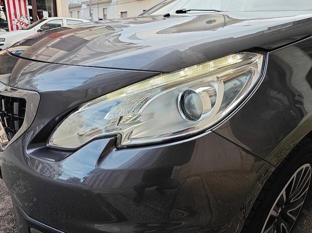 PEUGEOT 2008 1.6 HDi 100 cv - 2016