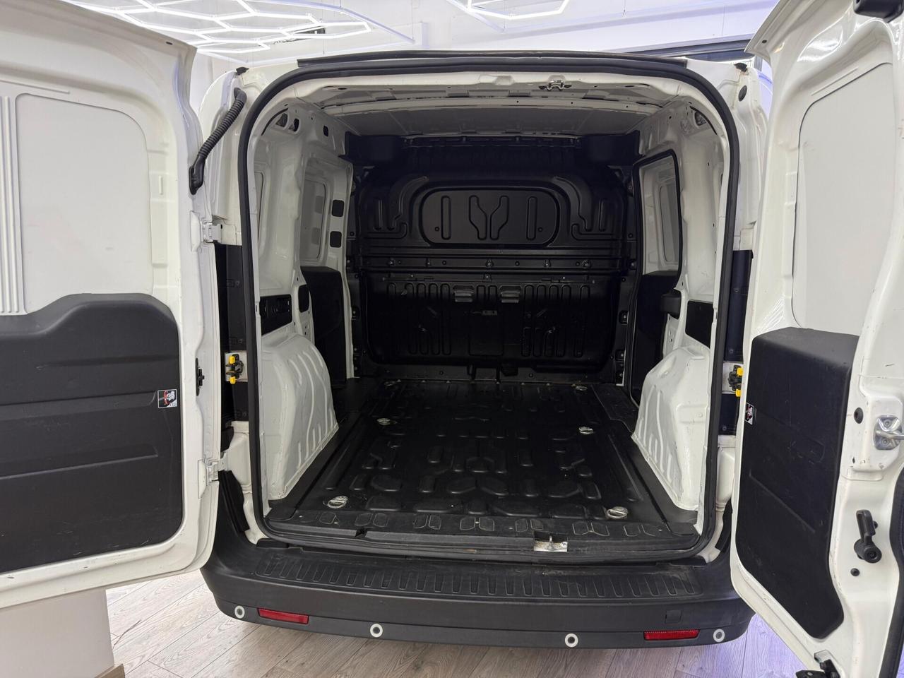 Fiat Doblo Doblò 1.6 MJT 120CV PC-TN Cargo Lamierato SX 3 Posti