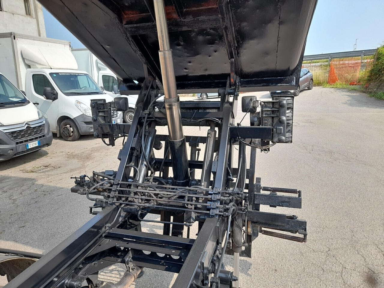 Isuzu NPR/NKR NKR 85 3.0 TD cat PM-RG Cabinato