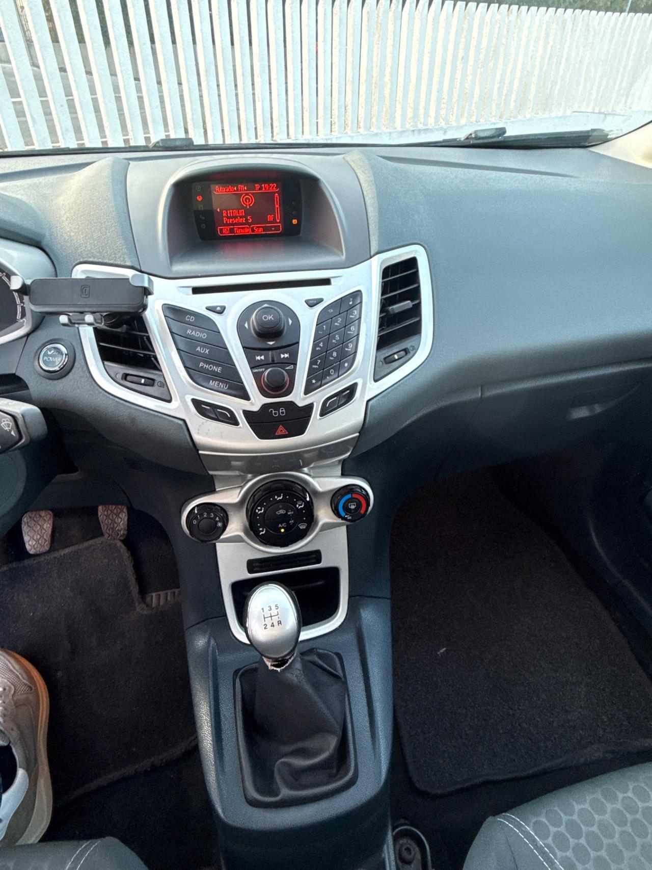 Ford Fiesta 1.6 TDCi 95 CV 5p. Titanium