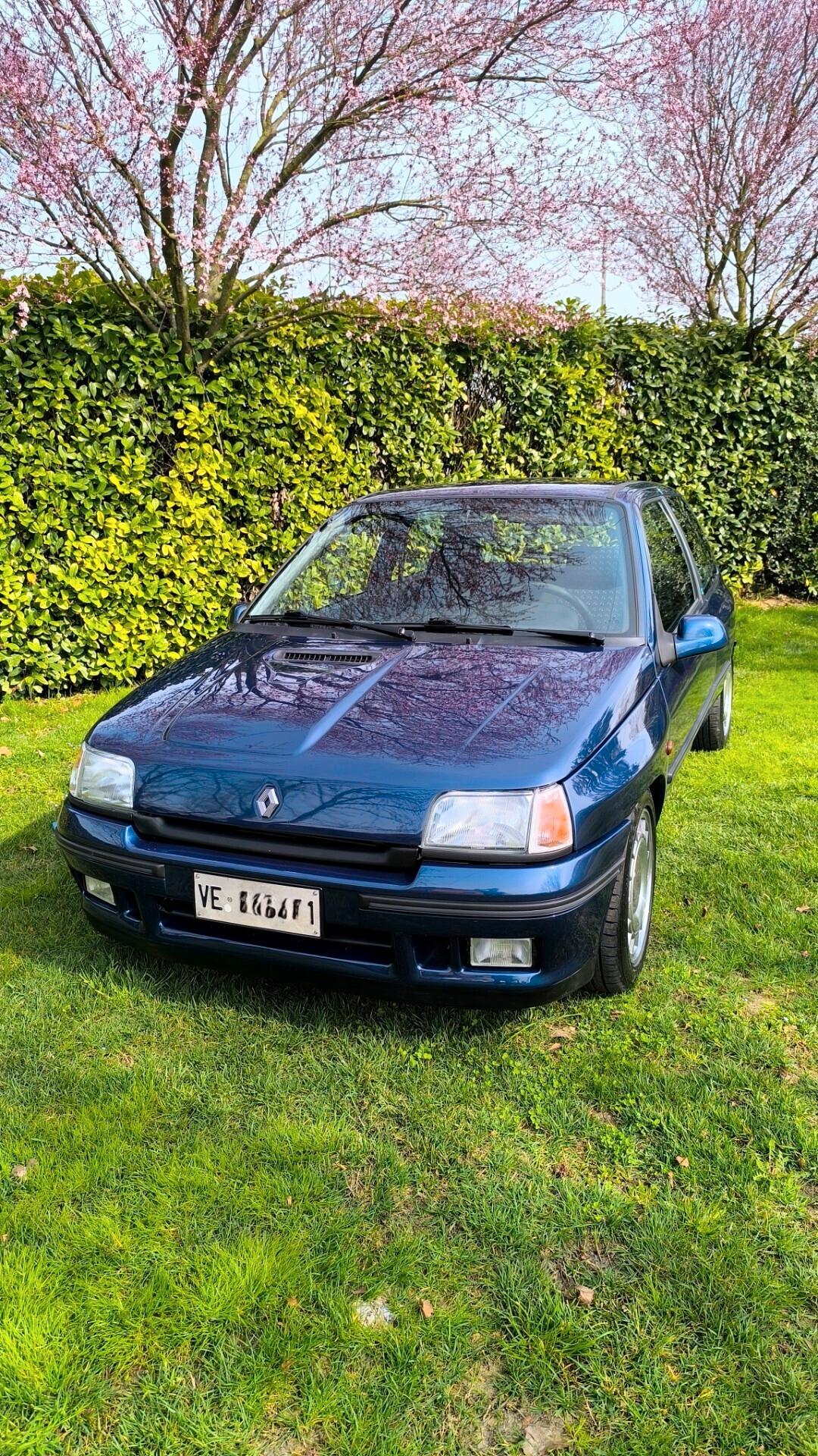 Renault Clio 1.8i 16V Diac no Cat