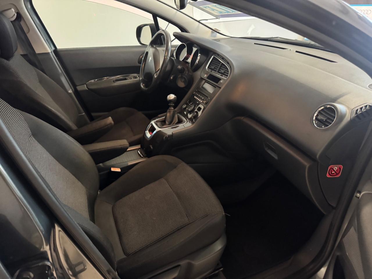 Peugeot 5008 1.6 THP 156CV Tecno