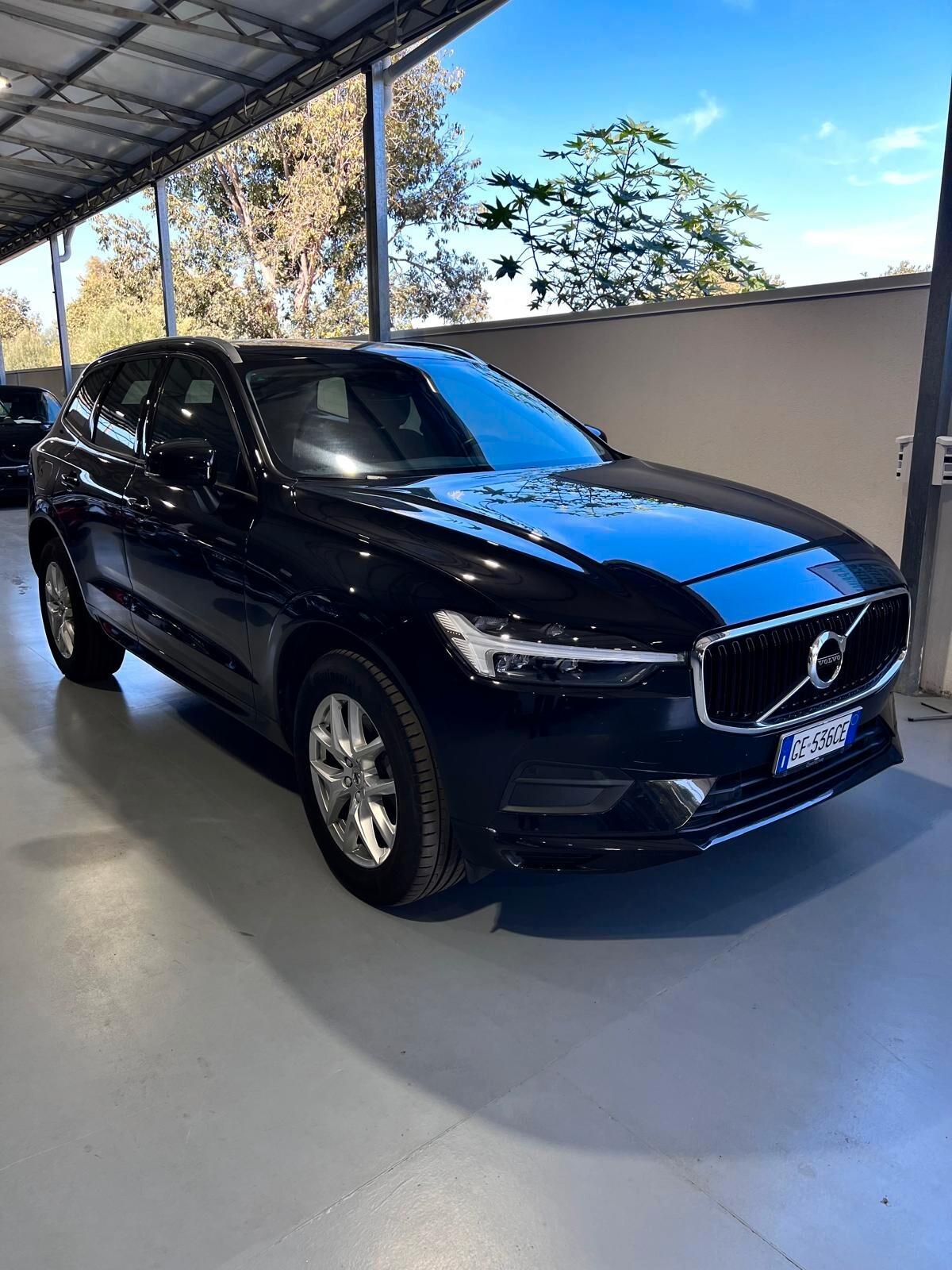 Volvo XC 60 XC60 B4 (d) AWD Geartronic Business Plus