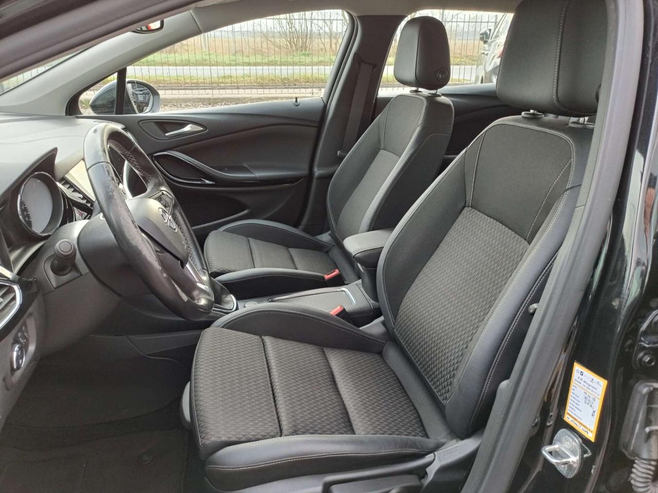 Opel Astra 1.6 CDTi 136CV aut. Sports Tourer Business