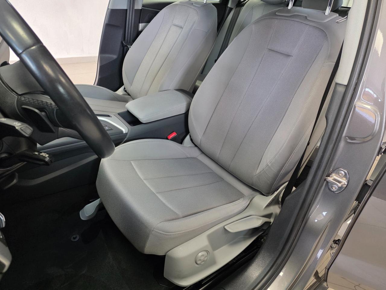 Audi A4 40 TDI S tronic Business Advanced