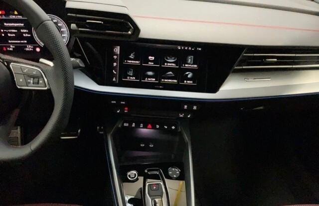 Audi A3 SPB 30 TFSI S tronic line edition