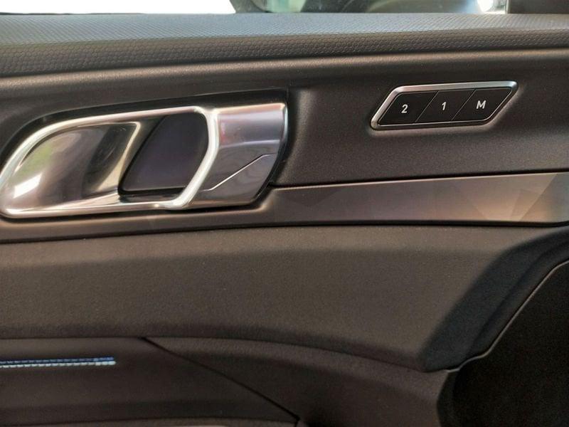 Lynk & Co 01 MY23 1.5 Plug-In Hybrid 261 CV Automatica NAVI TETTO LED