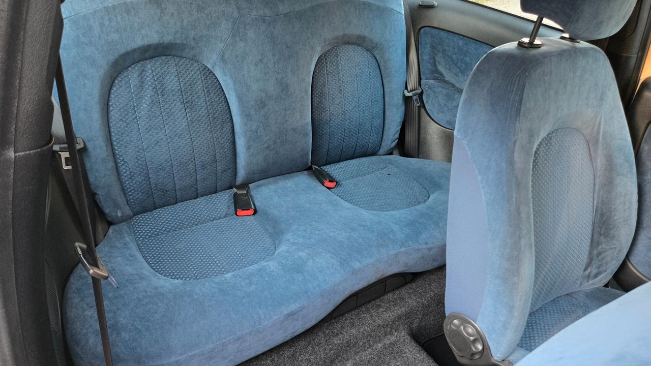 Lancia Ypsilon 1.2 Neopatentati 104600Km Euro4