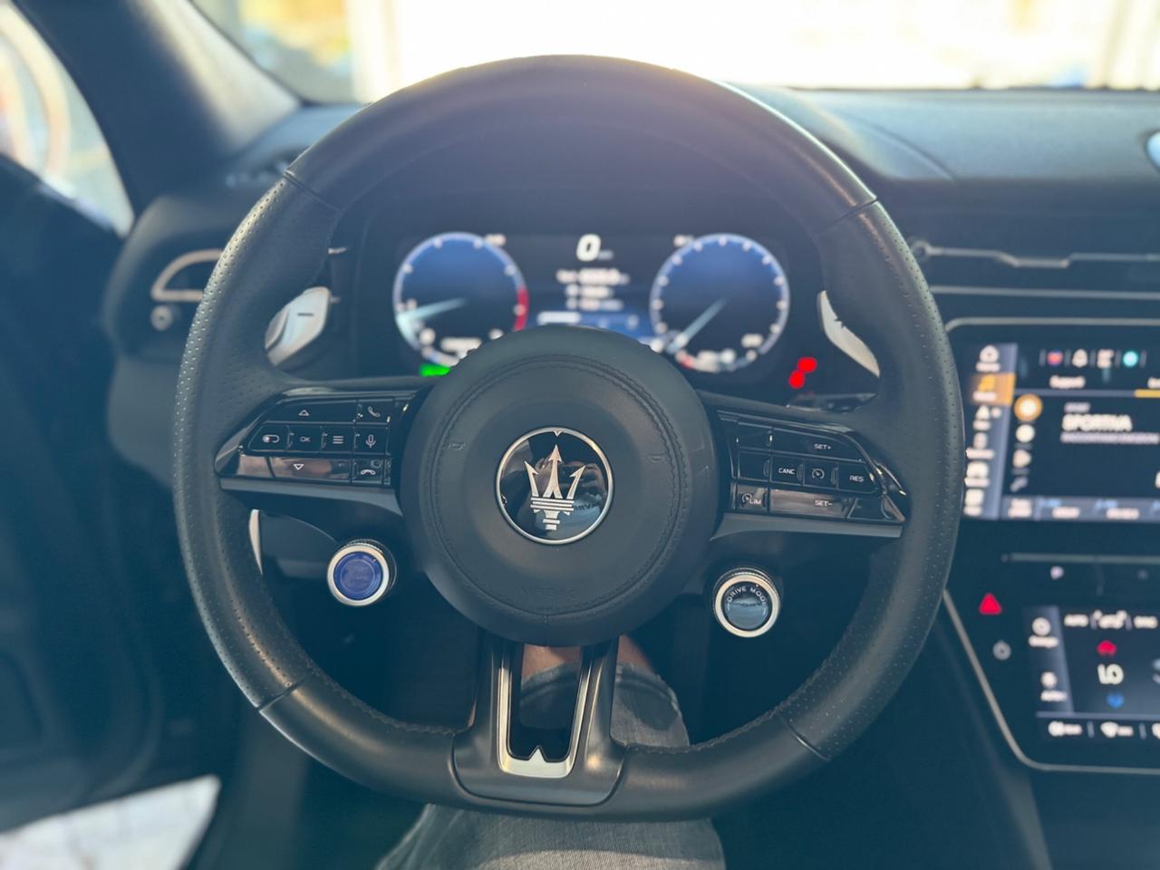 Maserati Grecale MHEV 300 CV AWD GT
