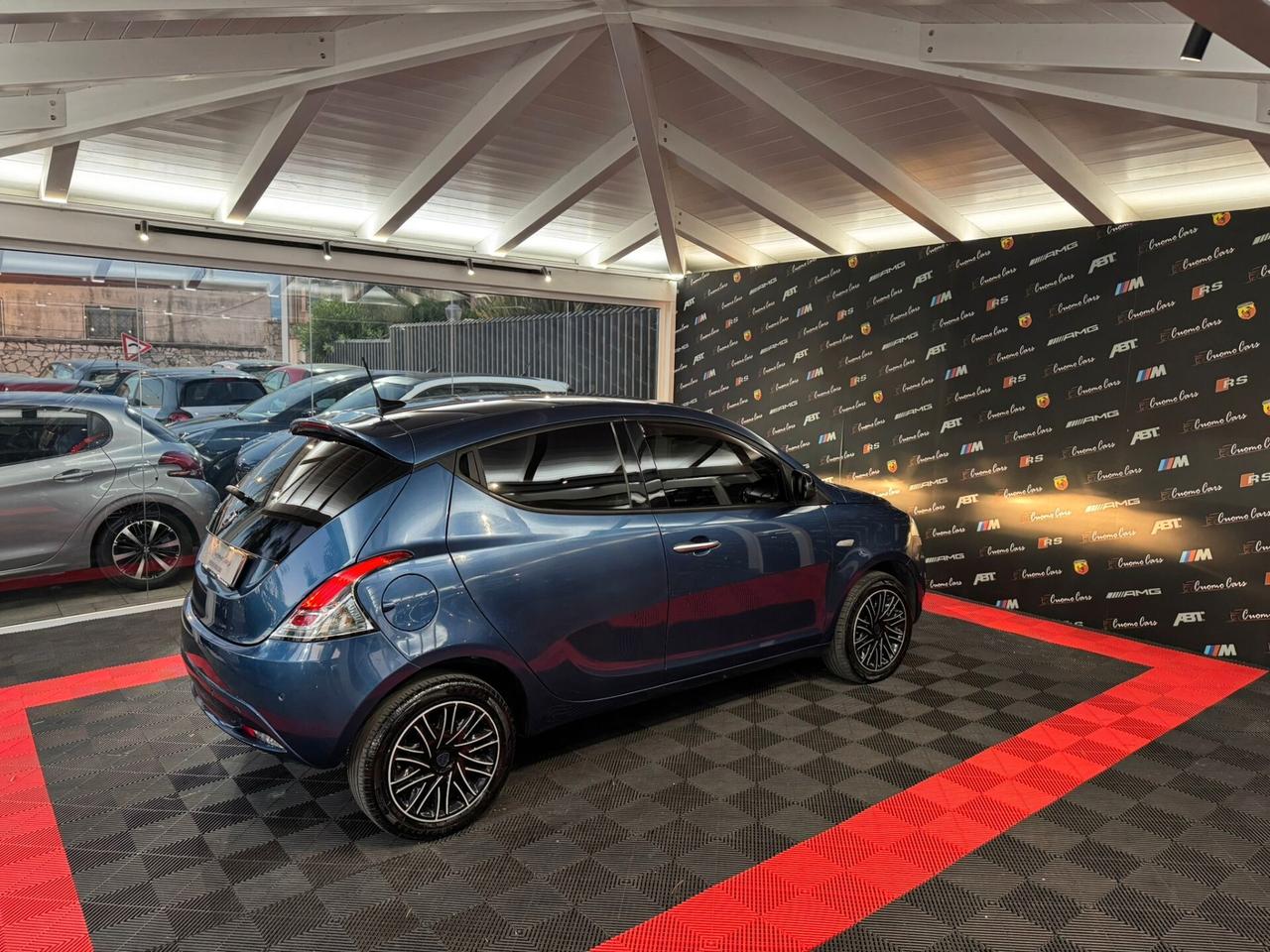 Lancia Ypsilon 1.2 FireFly 5 porte S&S Ecochic Silver