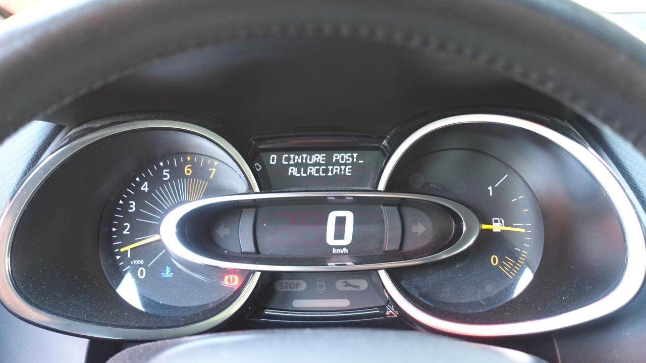 Renault Clio 1.2 75CV 5 porte Costume National NEO PATENTATO