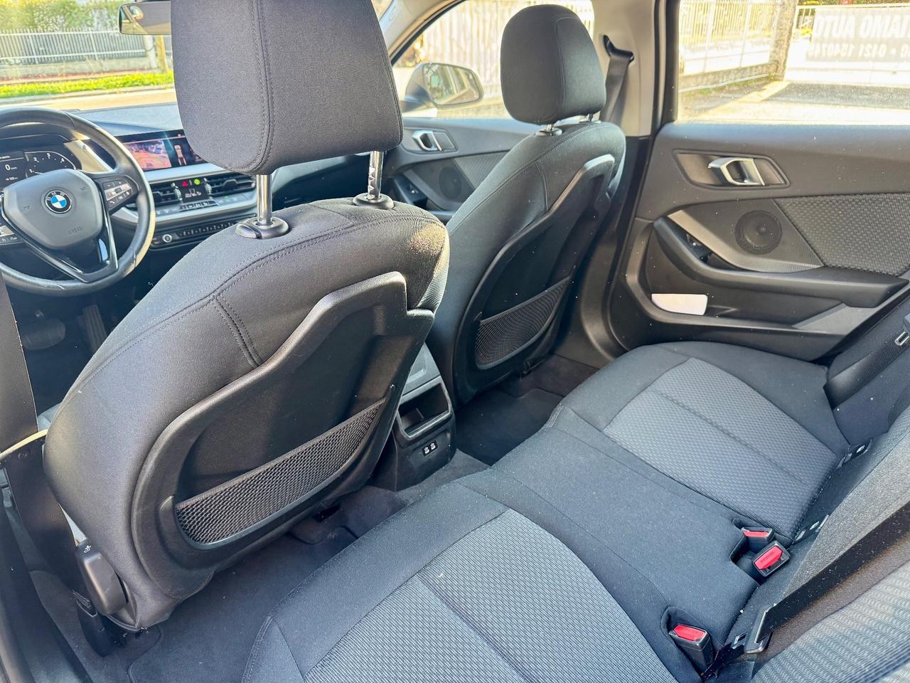 BMW 116d 116cv NAVI AUT. 2020 (PERMUTO)