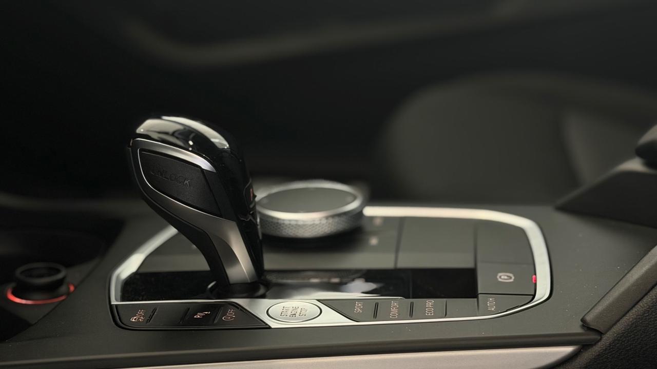 Bmw 116 118d 5p. Advantage