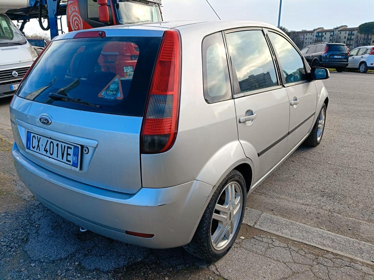 Ford Fiesta 1.2 benzina