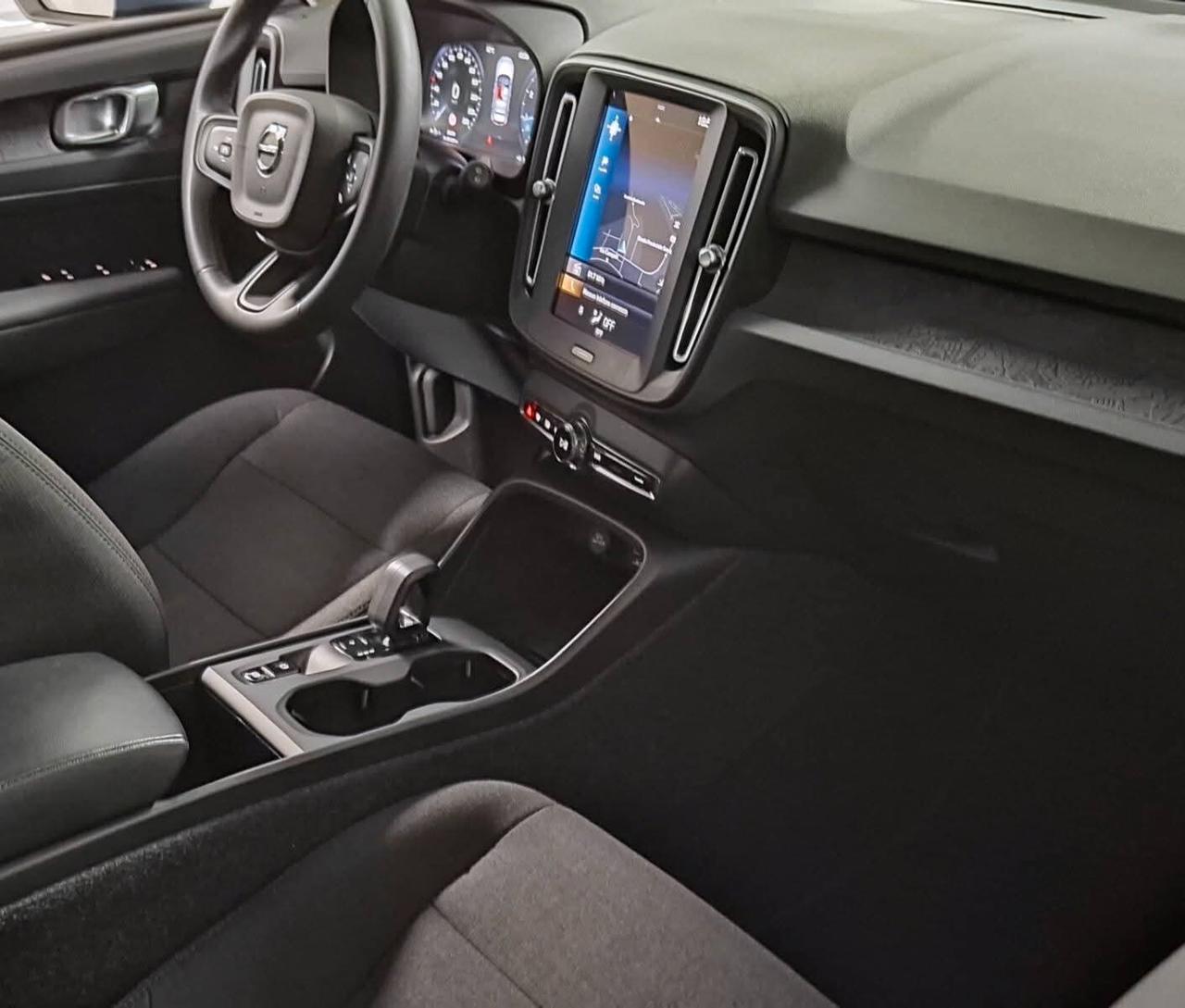 Volvo XC40 automatica 26.000km unico proprietario