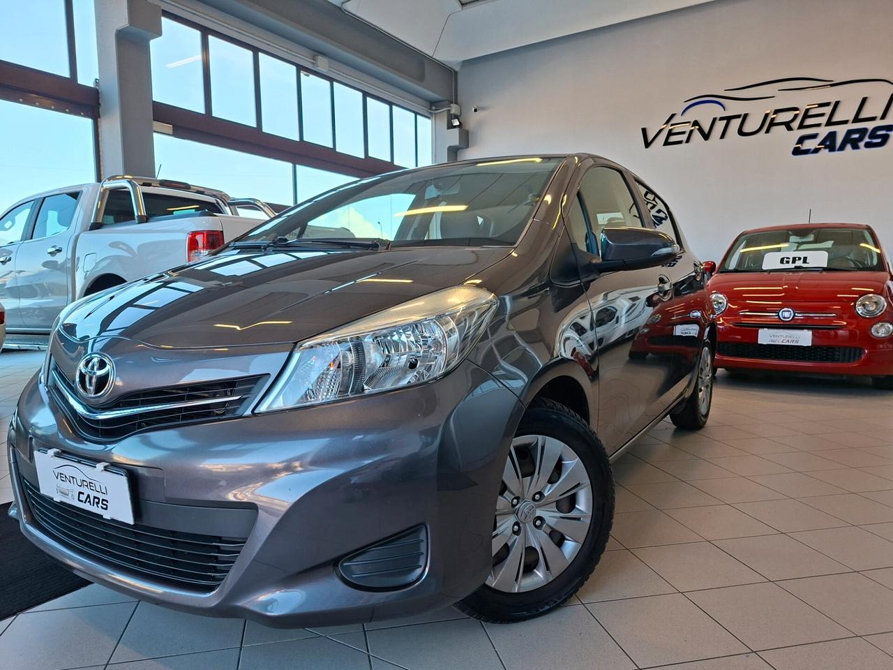Toyota Yaris 1.0 5 porte Active