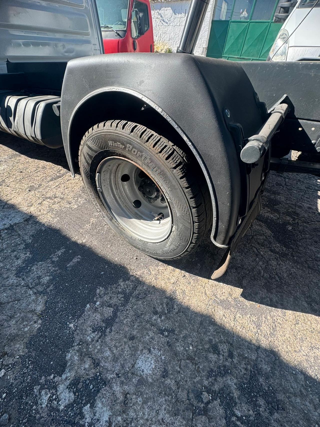 IVECO DAILY 35C14 RIBALTABILE TRILATERALE ANNO 2005