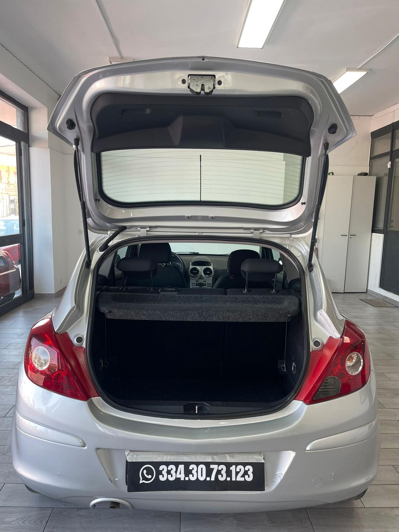 Opel Corsa 1.2 80CV 3 porte GPL-TECH Club