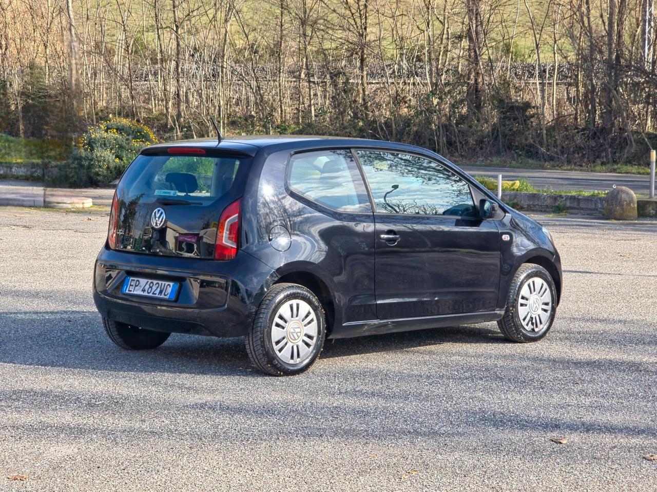 Volkswagen up! 1.0 3p. move ASG 2013-E5B Automatico NEO