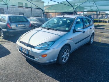 Ford Focus 1.6i 16V cat 5p.