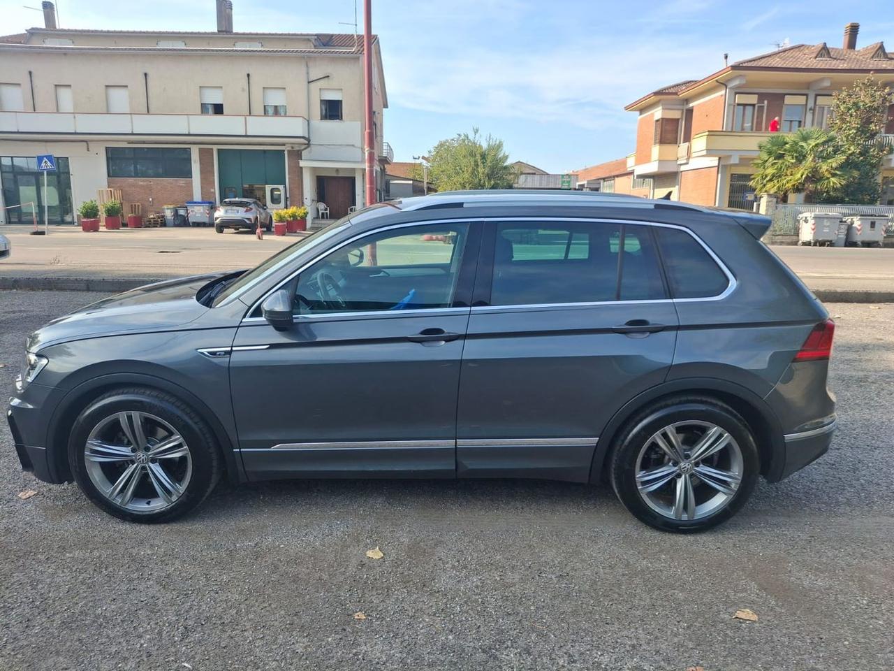Volkswagen Tiguan Sport 1 #50310