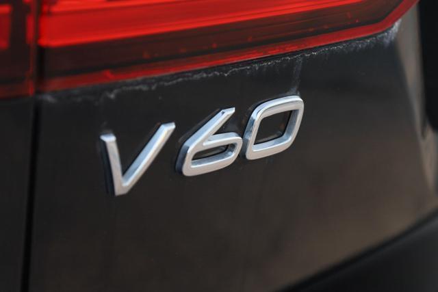 VOLVO V60 NON MARCIANTE B3 automatico Essential PREZZO NETTO