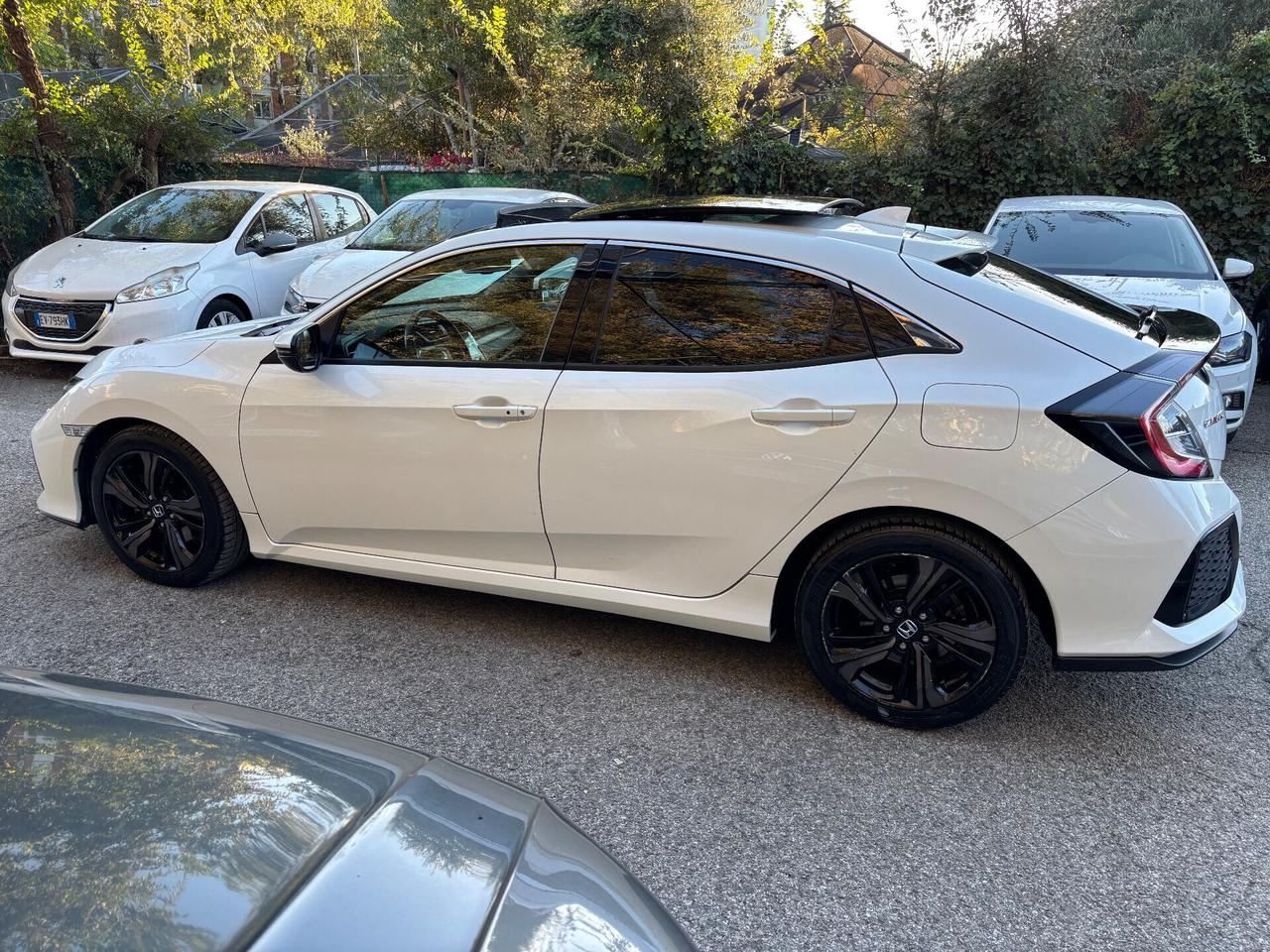 Honda Civic 1.6 5 porte Executive Premium