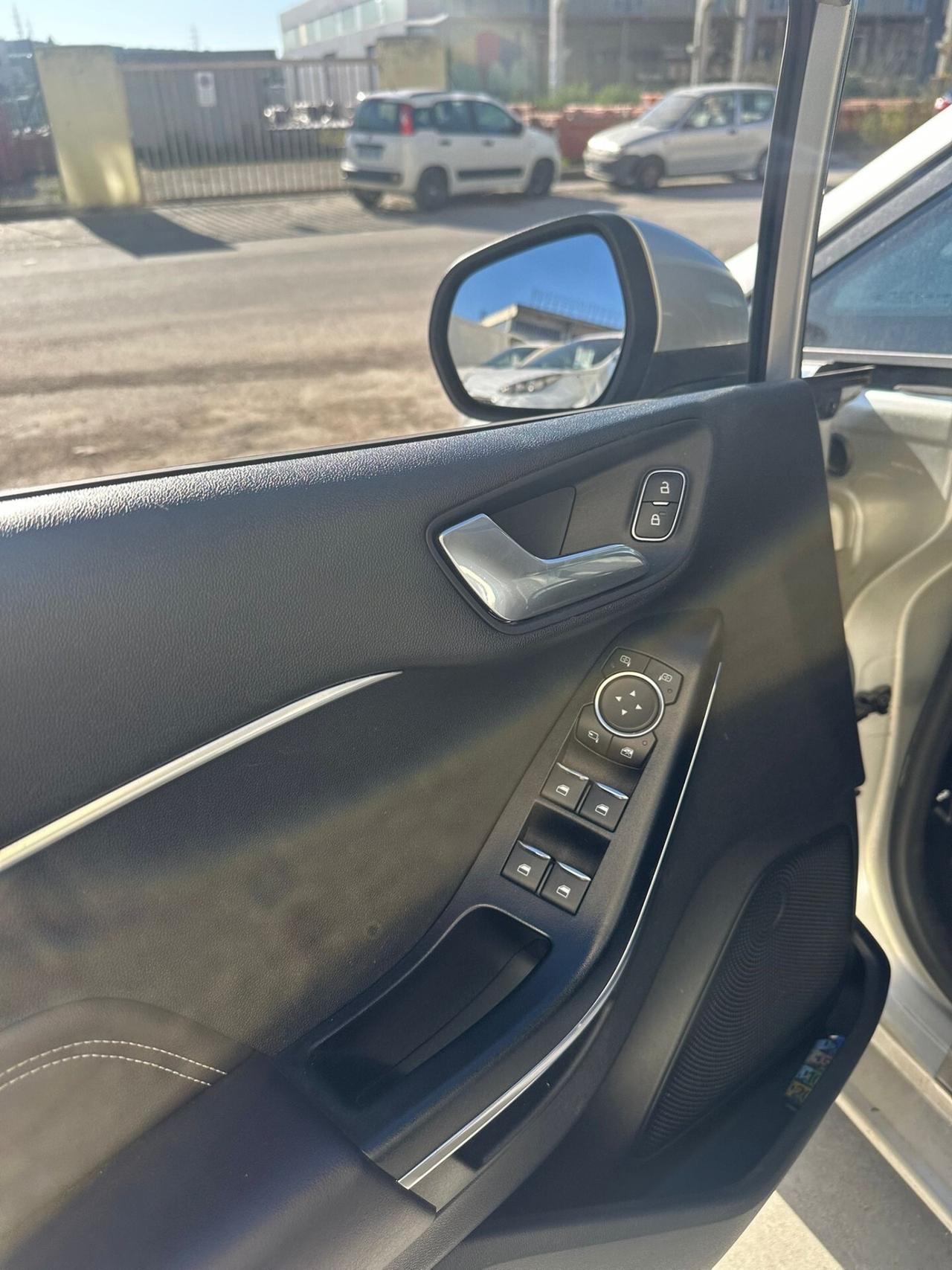 Ford Fiesta 1.5 Dies 85cv 5 porte Vignale 2018