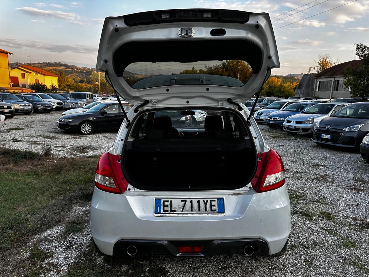 Suzuki Swift 1.6 VVT 3 porte Sport